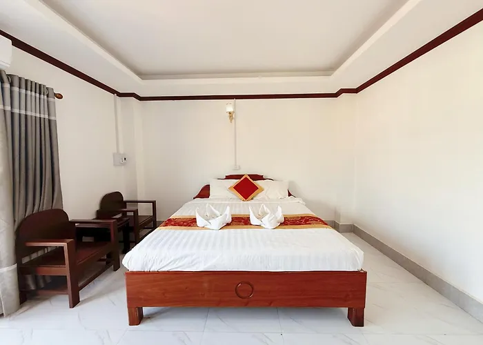 Vangvieng Sisavang Mountain View Hotel