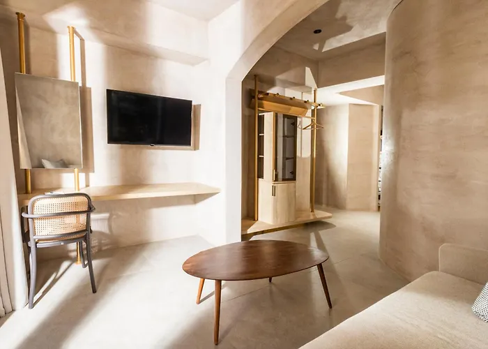 Medusa Luxury Suites