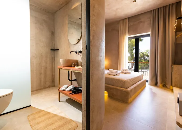 Medusa Luxury Suites