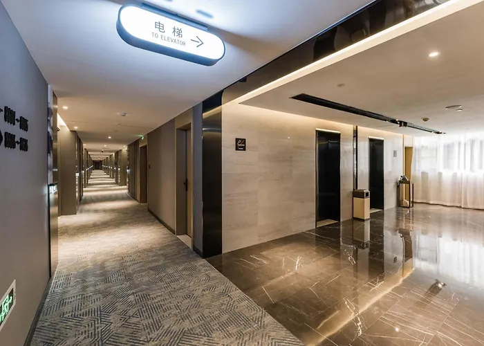 Atour Hotel Fuzhou Wusi Road Hot Spring Park