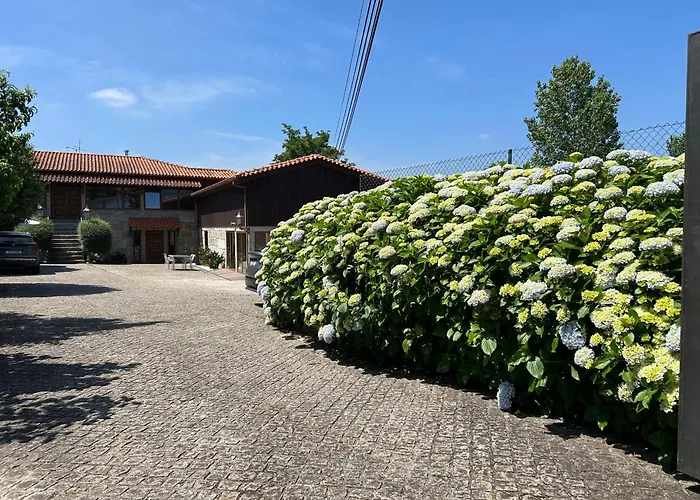 Bergui Guesthouse - Em Guimaraes Desde 2017