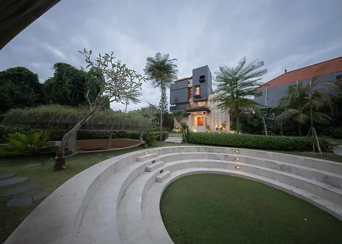 Padang Padang Inn