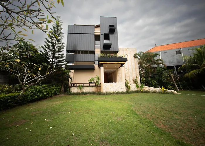 Padang Padang Inn