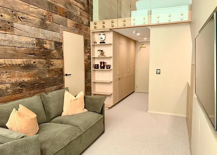 Mt Buller Chalet Hotel & Suites