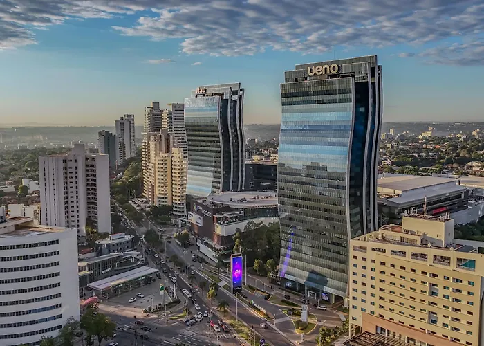Paseo La Galería Hotel&Suites Assunção
