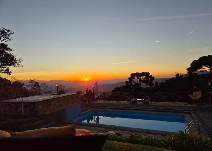 Pousada Village Por do Sol by Concavus