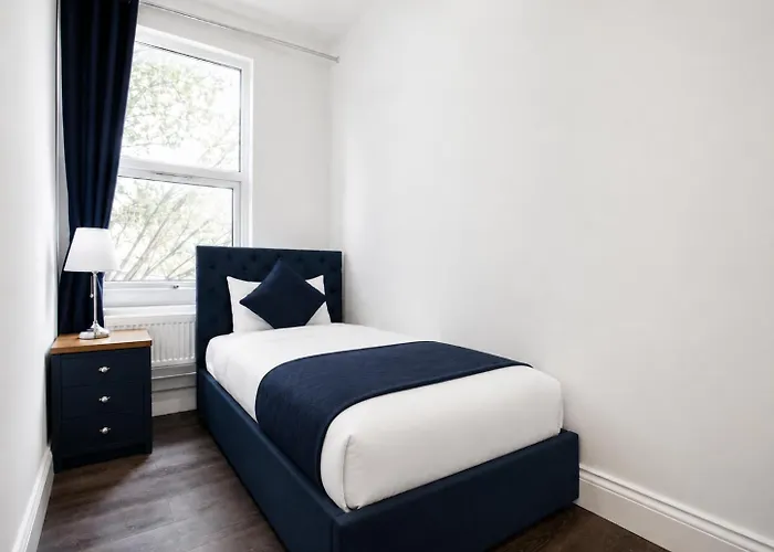 The Broadway Hotel - London Heathrow