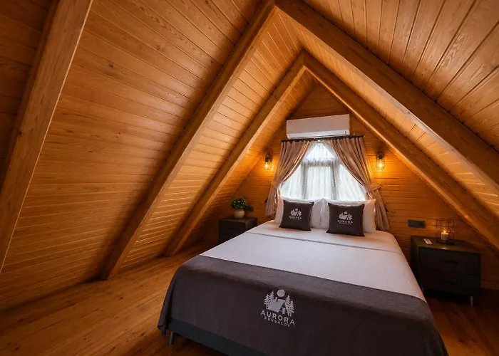 Aurora Suit Bungalov