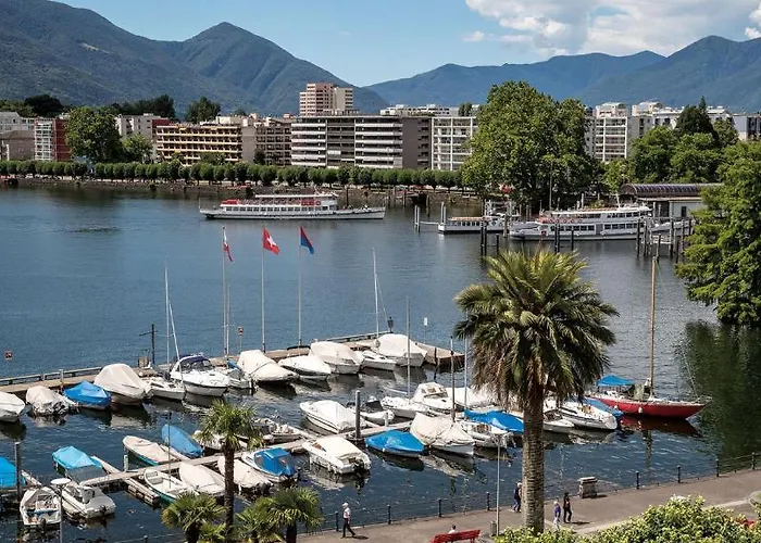 Hotel & Lounge Lago Maggiore