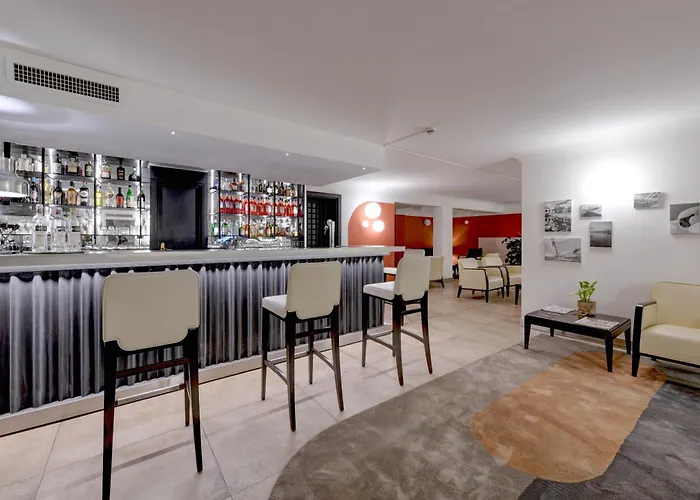 Hotel City