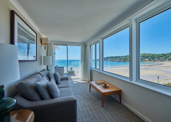 L'Horizon Beach Hotel & Spa