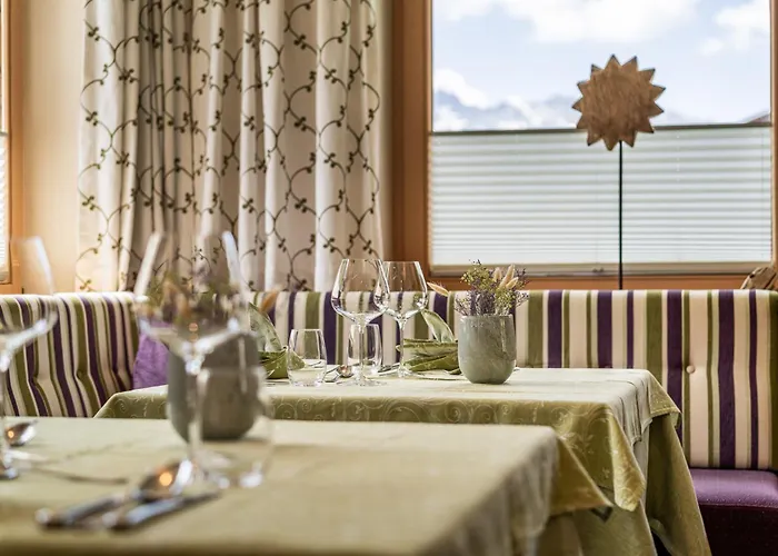 Hotel Schoepf - Mountain Hideaway