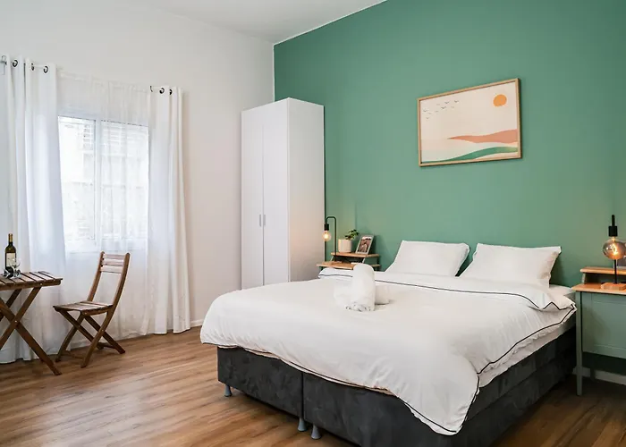 Hotel Loui Talpiot