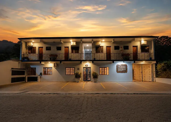 Hotel Pousada Garoupas