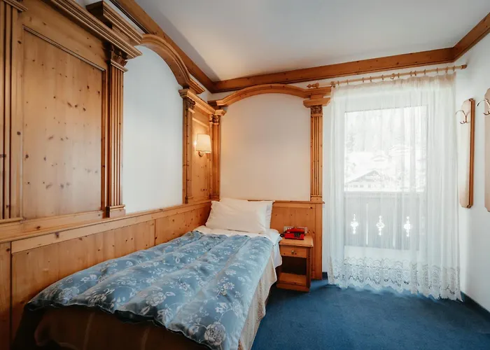 Hotel Alaska