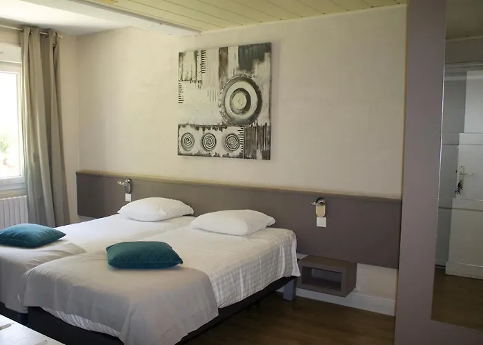 Logis Hotel Restaurant L'Ile De Sees