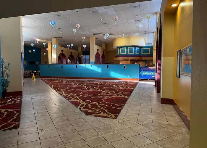 Ramada By Wyndham Albuquerque Midtown Hotel