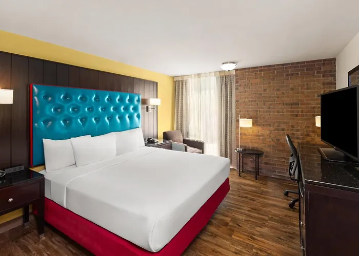 Heritage Inn & Suites San Antonio Airport, Trademark Wyndham