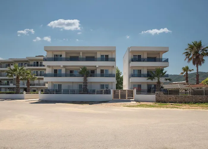Hotel Sarti Beach