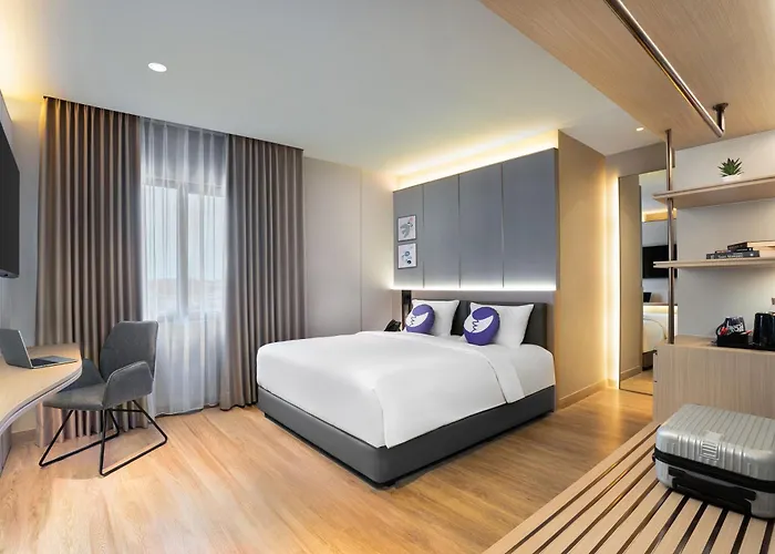 Fox Hotel Nagoya Batam