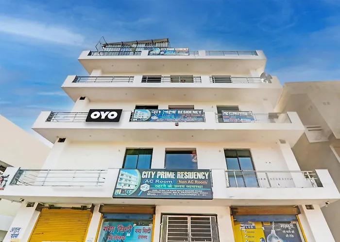 Hotel Cp Residency