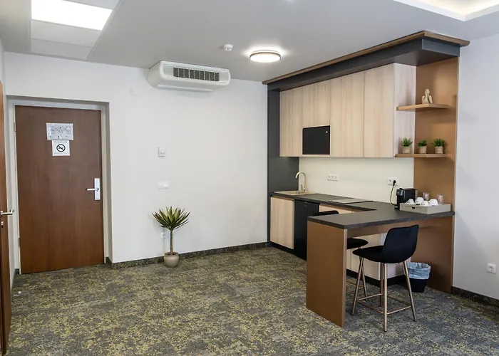 Hotel Garzon Plaza