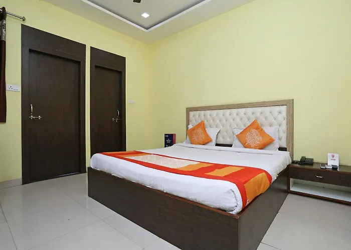 Collection O Hotel Pearl