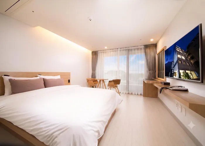 Pino Hotel