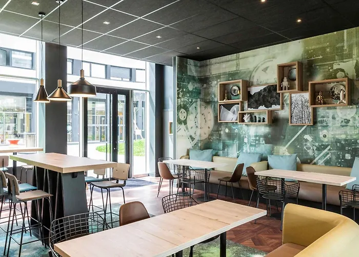 Aparthotel Adagio access Palaiseau Saclay