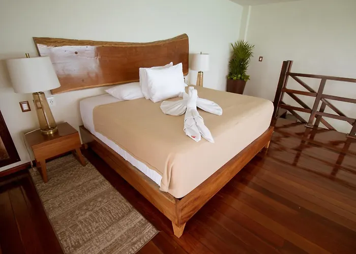Cuxos Hotel Beachfront