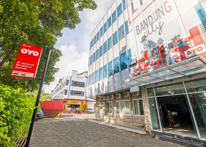 Oyo Living 2195 Al Jazeerah Residence Syariah