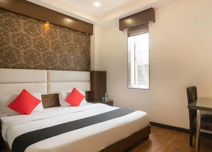 Hotel O Arora Shoppers Park