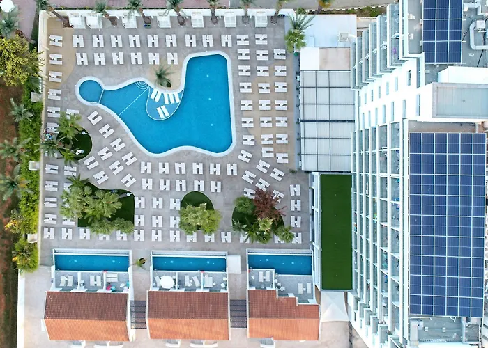 Bohemian Gardens Hotel