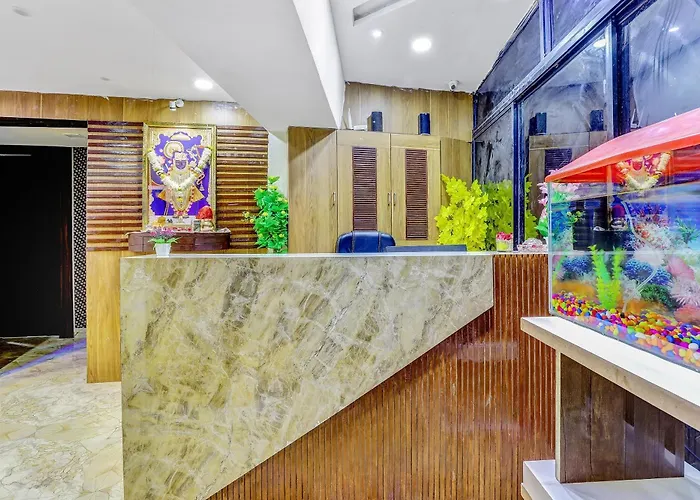 Hotel O The Grand Peradiot