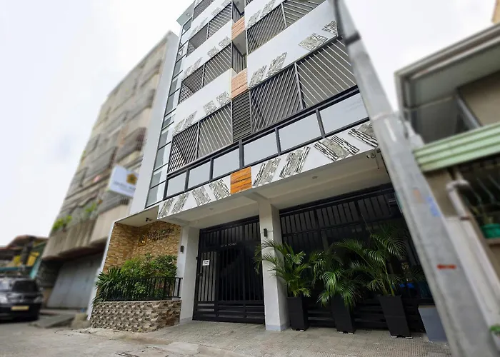 Oyo 848 Dona Aurora Condotel
