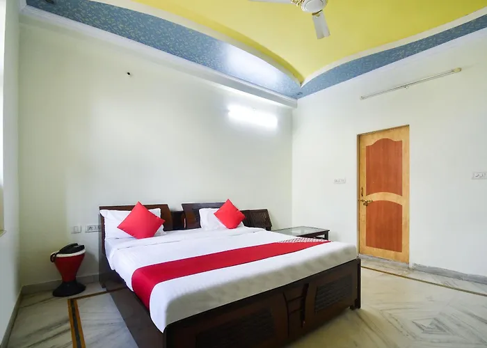 Hotel O Raj Palace