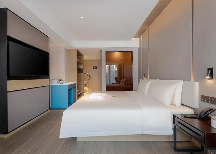 Atour Hotel Xishuangbanna Jinghong Gaozhuang Starlight Night Market