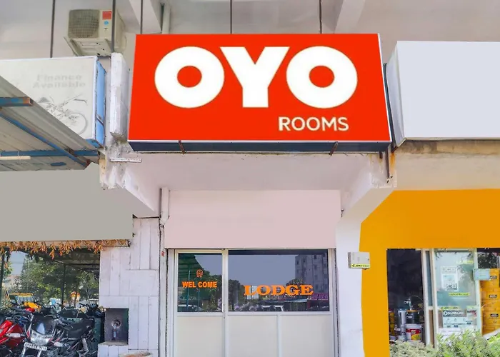 Hotel O Lahari Luxorious Rooms
