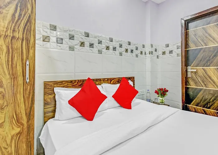 Hotel O New Singh