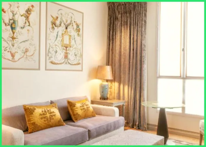 Hotel V-I Sea View: Beachfront Wellness Retreat with Spa