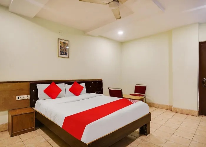 Hotel O Sree Simran Palace