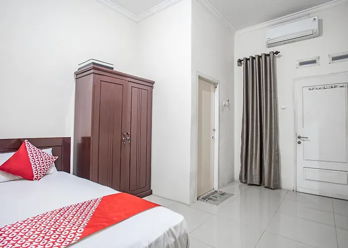 Hotel O Almahyra Guest House Syariah