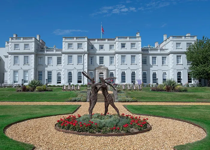 De Vere Wokefield Estate Reading