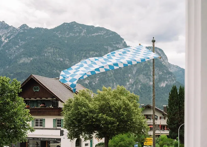 HENRI Country House Garmisch-Partenkirchen