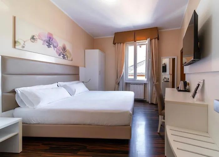 Hotel University