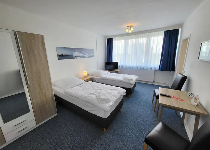 Hotel & Gaestehaus Rostock Luetten Klein