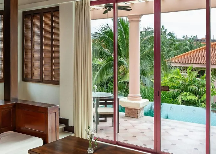 Centara Grand Beach Resort Phuket Karon