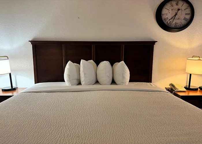 Ramada By Wyndham Birmingham Airport Hotel