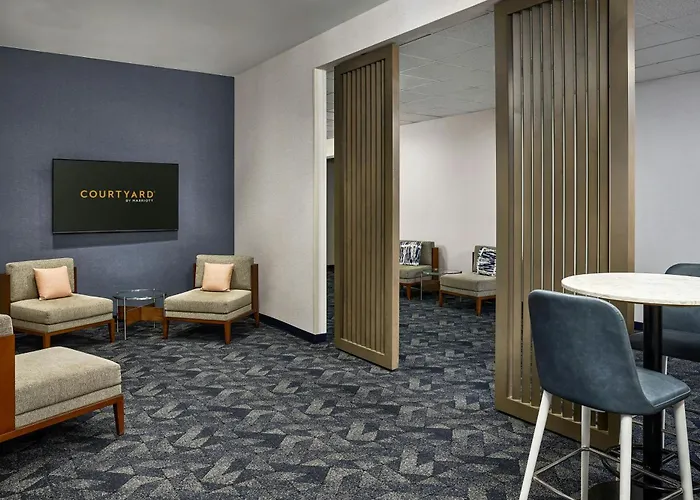 Courtyard By Marriott San Diego Mission Valley/Hotel Circle