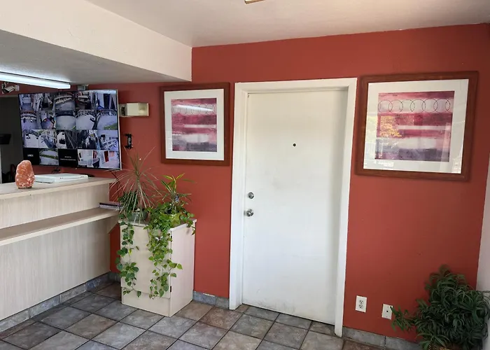 Travel Inn Greensboro